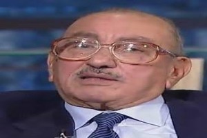 صورة المؤلف أمين هويدي
